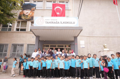 Yıllar önce öğrenciydi, şimdi başkan olarak aynı okulda