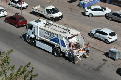 Elektrikli çöp kamyonu İnegöl sokaklarında test edildi