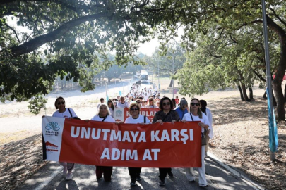 Nilüfer’de Alzheimer farkındalığı için yürüdüler