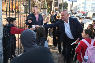 Karacabey'de "Çorba Bizden" kampanyasına öğrencilerden yoğun ilgi