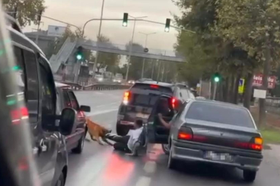 Köpeğin vatandaşı ayağından ısırıp sürüklediği anlar kamerada