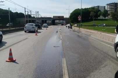 Bursa’da yola dökülen kimyasal madde paniğe sebep oldu, trafik kilitlendi