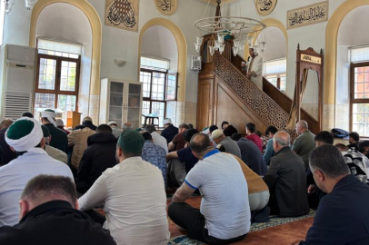Cuma Hutbesinde Sosyal Medya Uyarısı: “Paylaşmadan Önce Doğruluğunu Araştırın”
