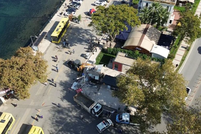 Mahkeme kararının ardından Mudanya’daki büfe yıkıldı