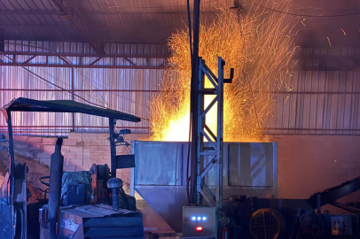 Kayseri'de Kereste Fabrikasında Yangın
