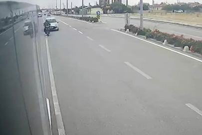 Feci Kaza Kamerada