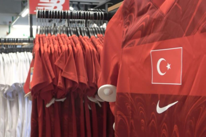 Bursa’da Milli Maç Heyecanı: Formalara İlgi Arttı