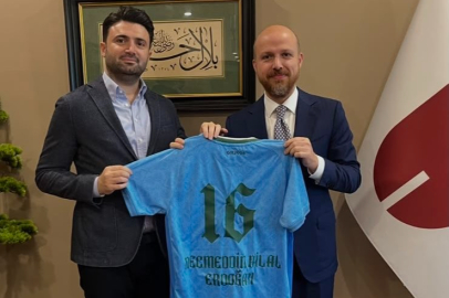 Bursaspor Başkanı Çelik’ten Bilal Erdoğan’a özel forma