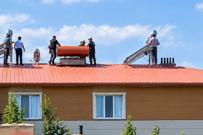 Çatıya Çıkan Kişi İçin İkna Çabası