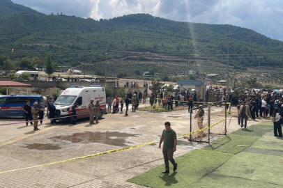Vali Serdengeçti: "Öncelikle başımız sağ olsun, saldırıya uğrayan öğretmenimiz maalesef hayatını kaybetti"
