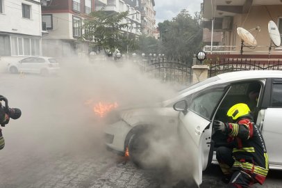 Seyir Halindeki Araç Alev Topuna Döndü