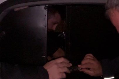 ‘Dur’ ihtarına uymayan ve farklı plakayla yakalanan sürücüye 496 bin TL ceza yazıldı