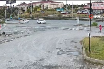 Otomobil havada takla attıktan sonra tekerlerinin üzerine düştü
