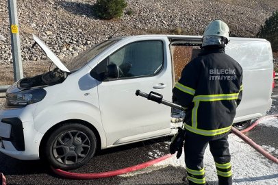 Seyir halindeki ticari araç alevlere teslim oldu