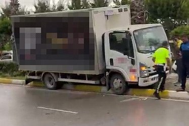 Direksiyon başında fenalaşan sürücü kaza yaptı
