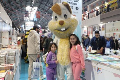 İnegöl’de kitap şöleni 10. kez perde açıyor: 10 gün boyunca kültür ve sanat buluşması