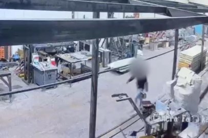 Plakalarını söktüler, maske ve eldiven taktılar ama JASAT'tan kaçamadılar