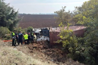 Bursa'da tır tarlaya uçtu: 1 yaralı