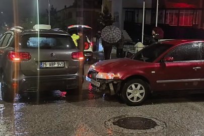 Kavşakta Kaza: 1 Yaralı