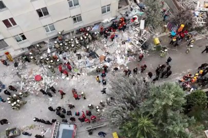 Maltepe’de 7 katlı bina çöktü! Çalışmalar devam ediyor...