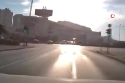 Bursa’da ışık ihlali yapan scooter sürücüsü kazadan kıl payı kurtuldu
