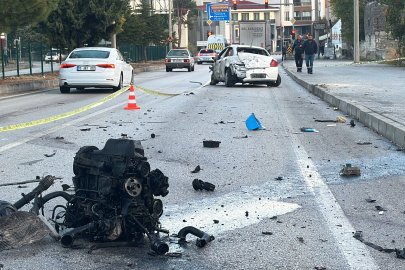 İki Otomobil Çarpıştı : 1 Ağır Yaralı