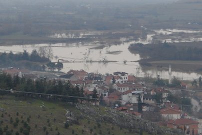 Yenişehir’de Boğazköy Barajı’nda kontrollü su salımı başladı