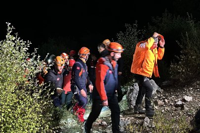 Isparta’da Yazılı Kanyon’da mahsur kalan 14 İHH gönüllüsünden birinin cansız bedenine ulaşıldı