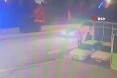 Otomobil ile motosiklet çarpıştı: O anlar kamerada