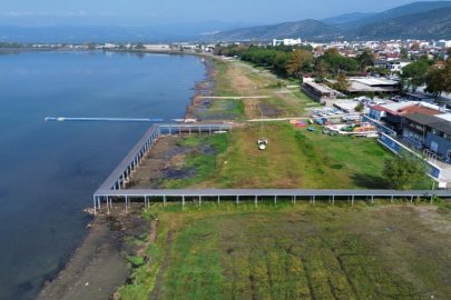 Dereler taştı, barajlar doldu, İznik Gölü çekilmeye devam ediyor