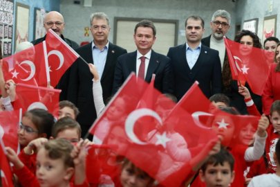 OSMANGAZİ’DE MİNİKLERDEN CUMHURİYET COŞKUSU