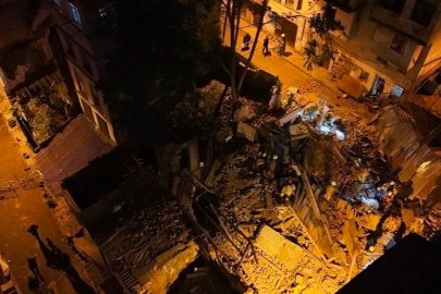 Beyoğlu'nda kentsel dönüşüm binası çöktü, enkazda arama sürüyor