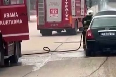 Seyir Halindeki Araç Alevlere Teslim Oldu