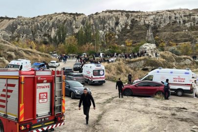 Kapadokya'da peribacası çöktü: Ölü ve yaralılar var