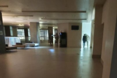 Kızını hastanede silahla öldürmek isteyen baba, özel harekatın operasyonuyla yakalandı
