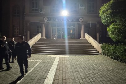 Jandarma ekiplerinin dur ihtarına uymayarak kaçmaya çalıştılar