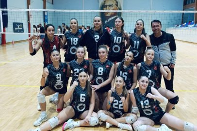 Bursa Fethiye 1973 Spor’dan voleybolda net zafer: 3-0