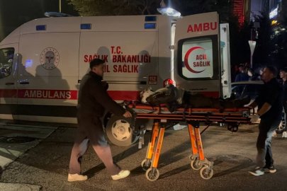 Motosiklet ile otomobil çarpıştı: 1 kişi ölümden döndü