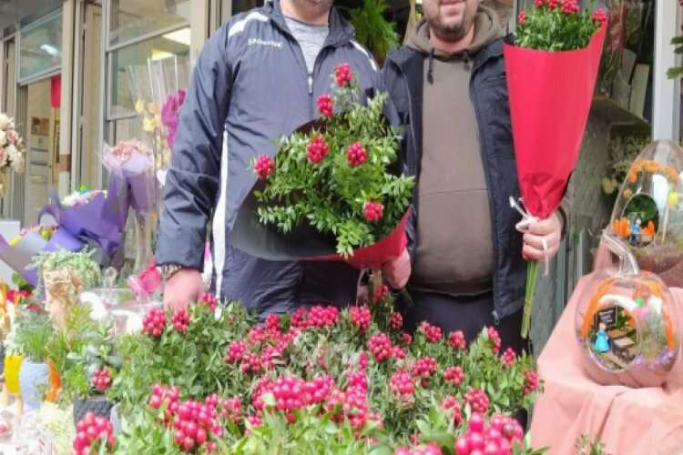 25 liraya ev sahibi olmak için çiçekçiye akın ediyorlar
