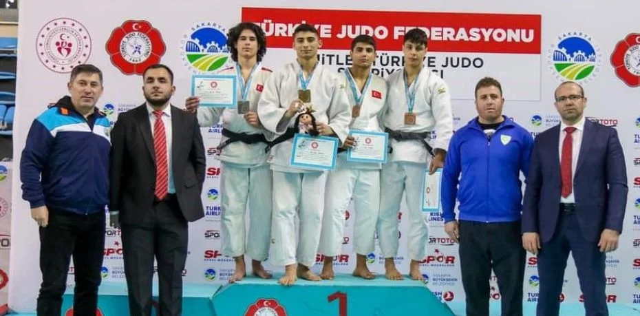 Osmangazili judocu Sakarya’yı salladı