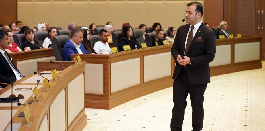 Bursa Büyükşehir’de kamu personeline ‘protokol’ eğitimi