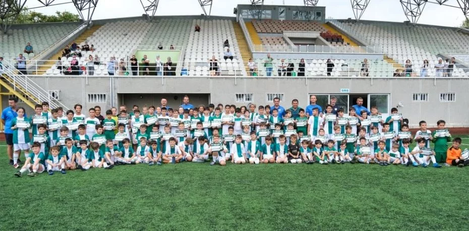Bursaspor Futbol Okulu yaz dönemi sona erdi