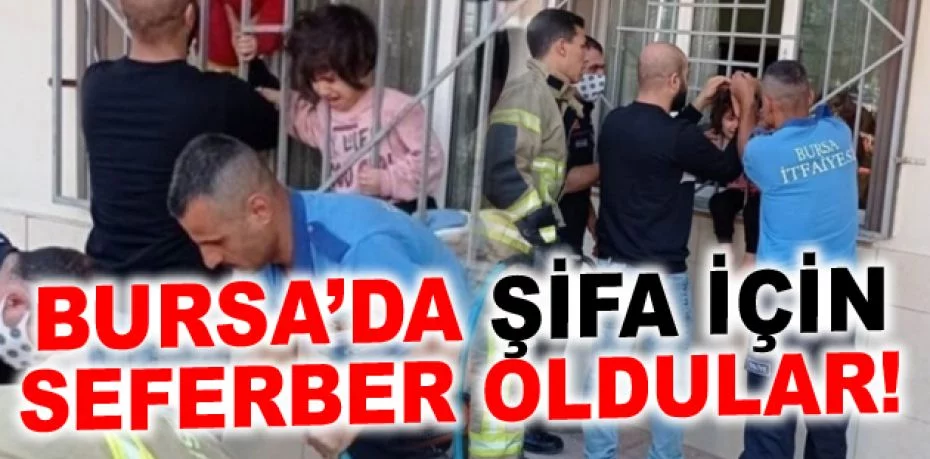 Bursa'da başı demir korkuluklara sıkışan çocuğu itfaiye kurtardı