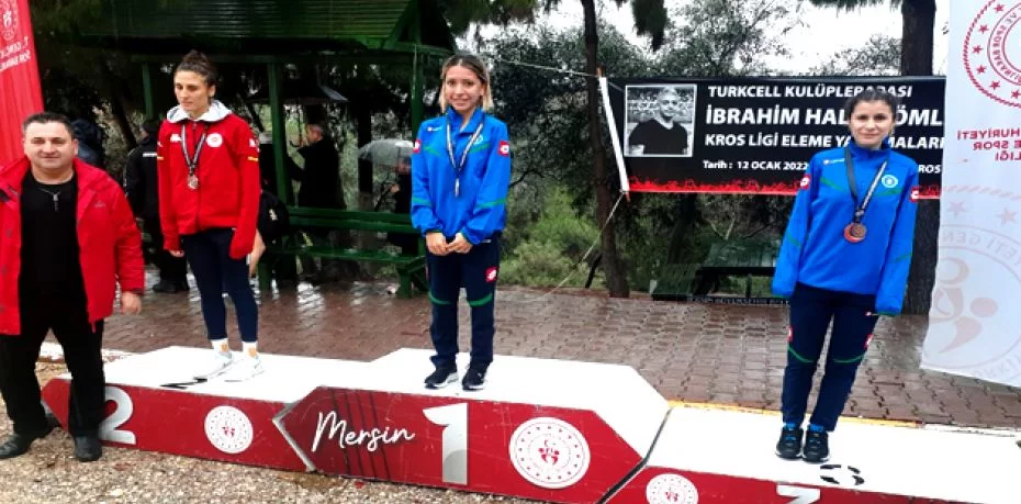 Bursa Büyükşehir Belediyesporlu atletlerden ‘Süper’ başarı