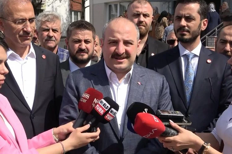 AK Parti Bursa Milletvekili Mustafa Varank Oyunu Kullandı
