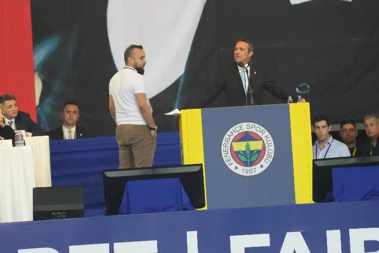 Ali Koç, Fenerbahçe Kaptanlarına Seslendi: 'Çıkın o Şampiyonluğu Bize Getirin!'