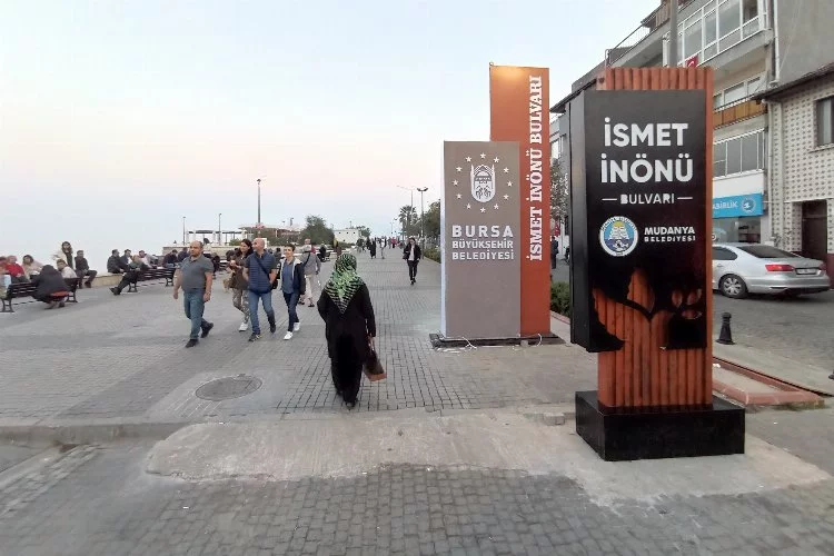 Büyükşehir'den  Mudanya Belediyesi'ne tabela eleştirisi