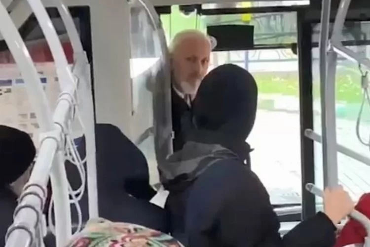Otobüs şoförü çıldırtan anlar!  Yolcu ile kavga etti