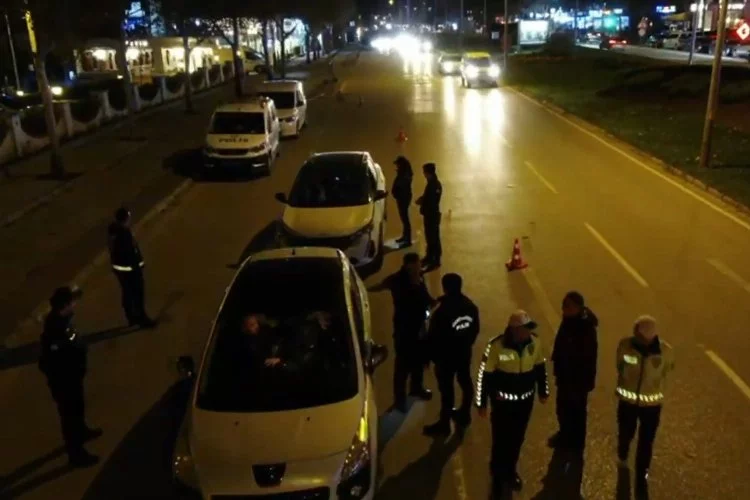 Bursa polisi 3 ilçede teyakkuzda!  Suçlulara göz açtırmadılar