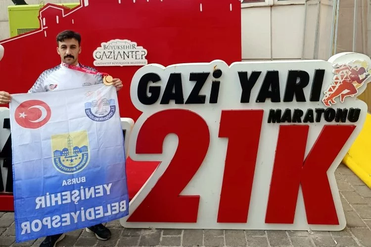 Yenişehir Belediyespor koşu takımı antrenöründen büyük başarı